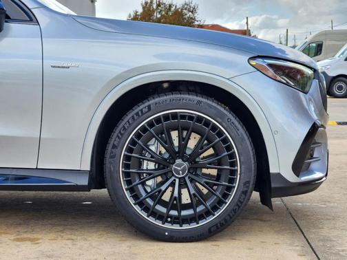 2025 Mercedes-Benz AMG GLC 43 Base 4MATIC