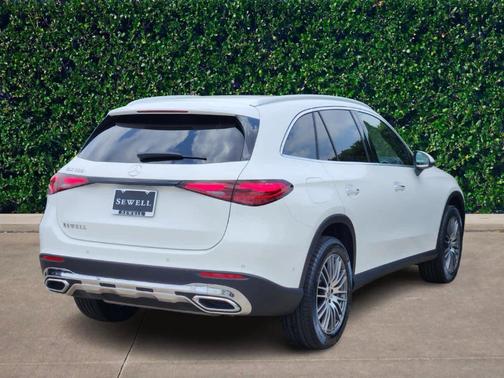 2025 Mercedes-Benz GLC 300 Base