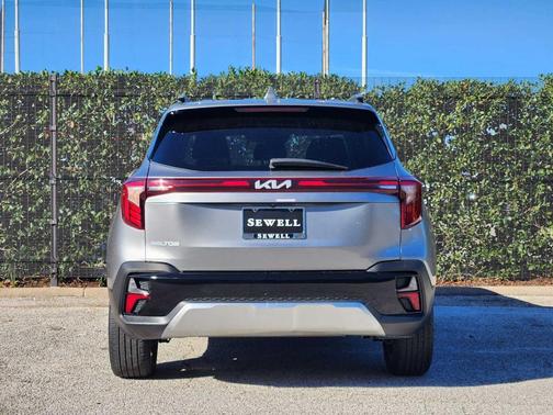 2024 Kia Seltos EX