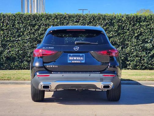 2025 Mercedes-Benz GLA 250 Base