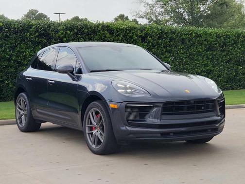 2022 Porsche Macan S