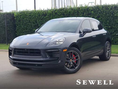 2022 Porsche Macan S