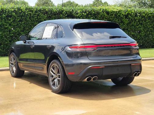 2022 Porsche Macan S