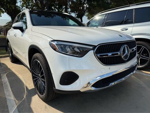 2025 Mercedes-Benz GLC 300 Base