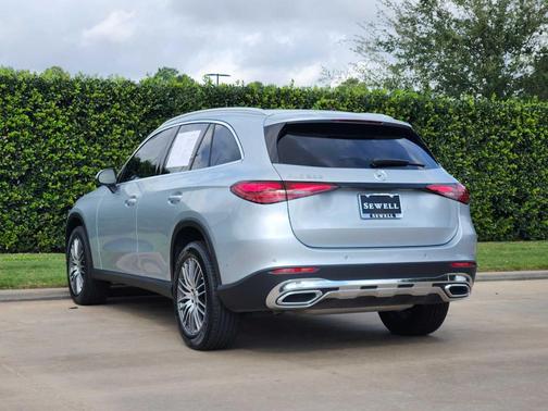 2025 Mercedes-Benz GLC 300 Base