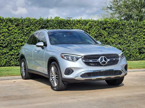2025 Mercedes-Benz GLC 300 Base