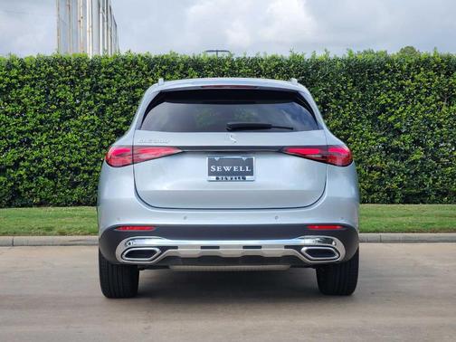 2025 Mercedes-Benz GLC 300 Base