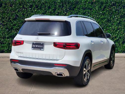 2025 Mercedes-Benz GLB 250 Base