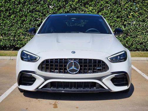 2025 Mercedes-Benz AMG C 63 S E Performance