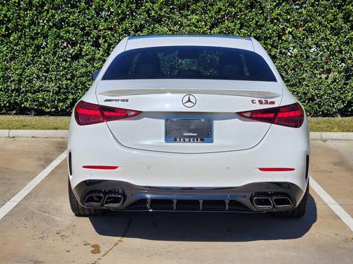 2025 Mercedes-Benz AMG C 63 S E Performance