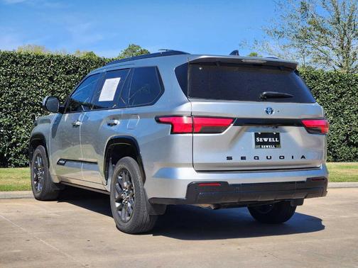 2023 Toyota Sequoia Platinum
