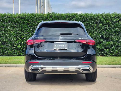 Black 2026 Mercedes-Benz GLC 300 Base