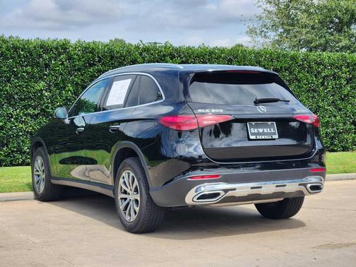 Black 2026 Mercedes-Benz GLC 300 Base