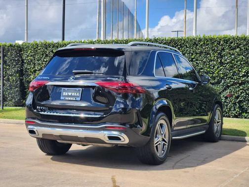 Black 2025 Mercedes-Benz GLE 450e 4MATIC