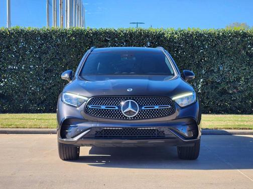 2025 Mercedes-Benz GLC 300 Base