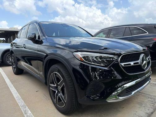 Black 2026 Mercedes-Benz GLC 300 Base