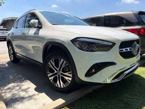Polar White 2026 Mercedes-Benz GLA 250 Base