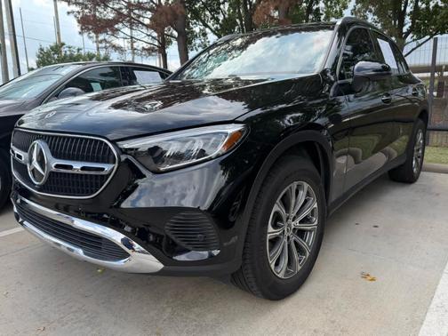 2025 Mercedes-Benz GLC 300 Base