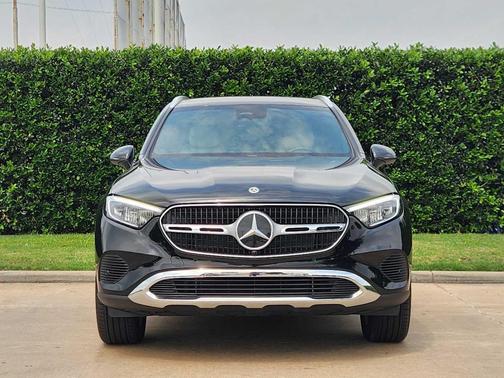 Black 2026 Mercedes-Benz GLC 300 Base