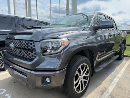 2018 Toyota Tundra SR5