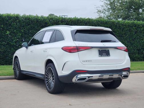 Polar White 2026 Mercedes-Benz GLC 300 Base