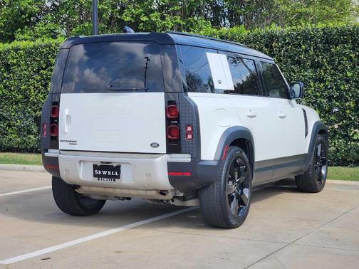 Fuji White 2020 Land Rover Defender 110 HSE