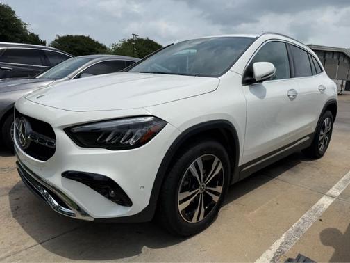 Polar White 2026 Mercedes-Benz GLA 250 Base