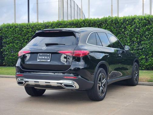 Black 2026 Mercedes-Benz GLC 300 Base