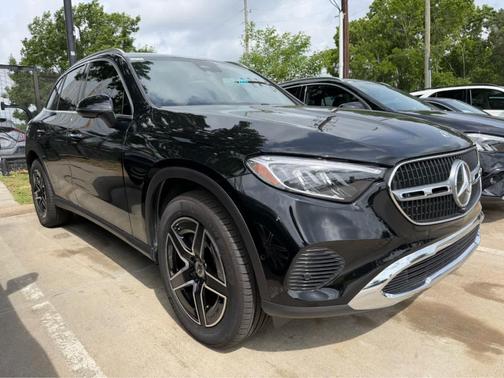 2026 Mercedes-Benz GLC 300 Base