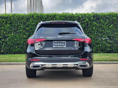 Black 2026 Mercedes-Benz GLC 300 Base