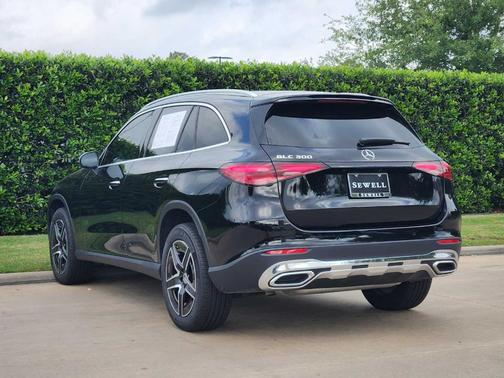 Black 2026 Mercedes-Benz GLC 300 Base