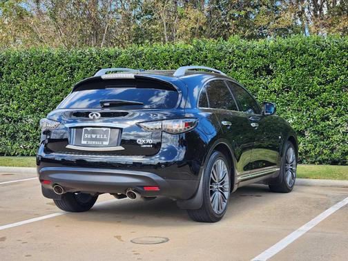 2017 INFINITI QX70 Base