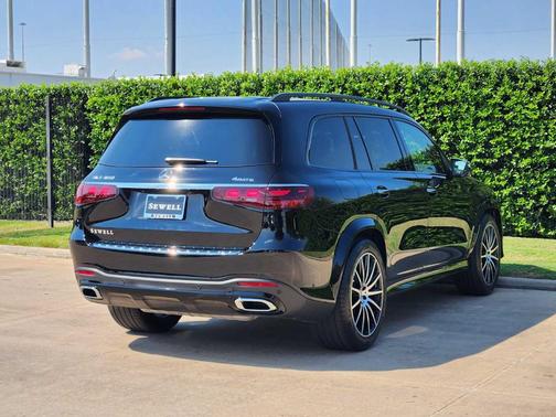 2025 Mercedes-Benz GLS 450 4MATIC