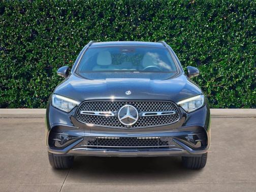 2025 Mercedes-Benz GLC 300 Base