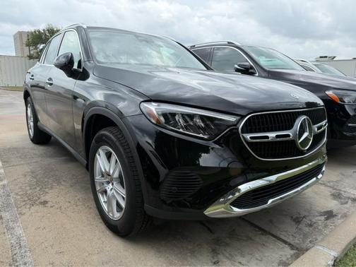 2025 Mercedes-Benz GLC 300 Base