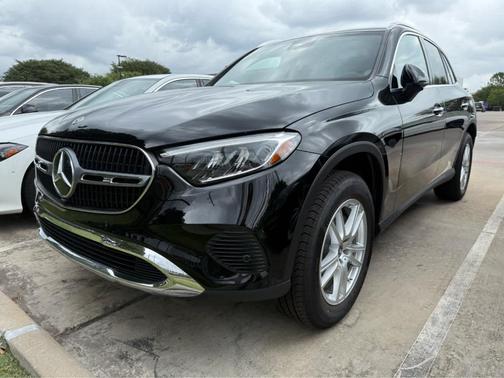 2025 Mercedes-Benz GLC 300 Base