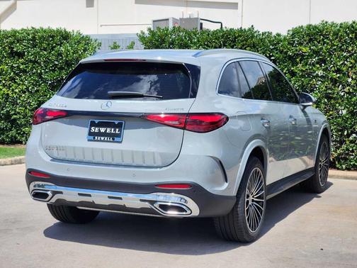 2025 Mercedes-Benz GLC 350e Base 4MATIC
