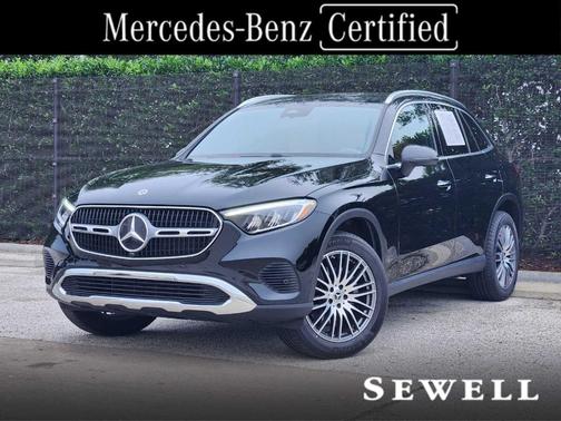 Black 2026 Mercedes-Benz GLC 300 Base