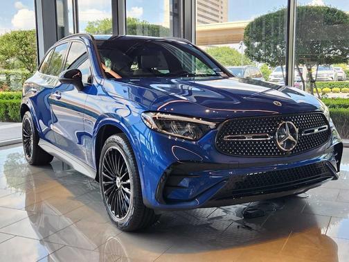 2025 Mercedes-Benz GLC 300 Base