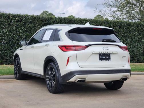2022 INFINITI QX50 Luxe