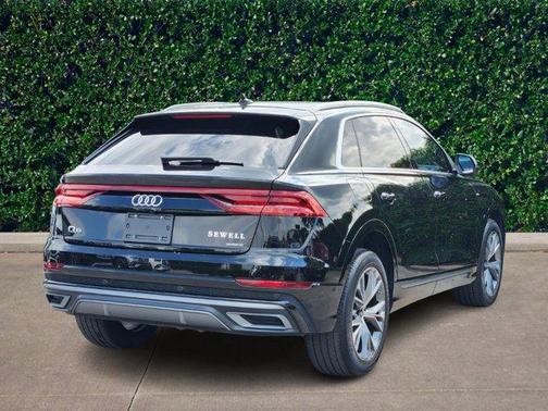 2023 Audi Q8 55 Premium Plus