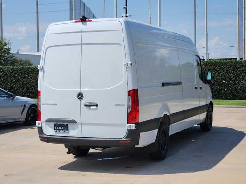 2025 Mercedes-Benz Sprinter 2500 