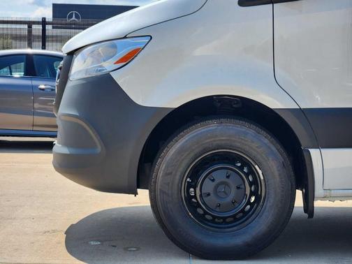 2025 Mercedes-Benz Sprinter 2500 