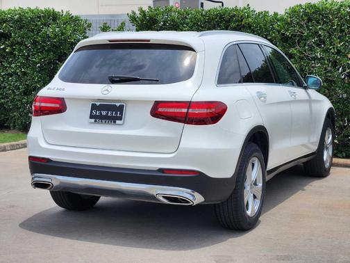 2018 Mercedes-Benz GLC 300 Base
