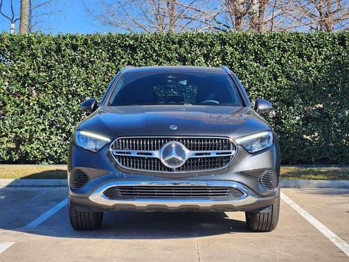 2026 Mercedes-Benz GLC 300 Base