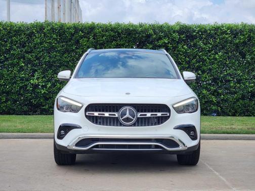 Polar White 2026 Mercedes-Benz GLA 250 Base
