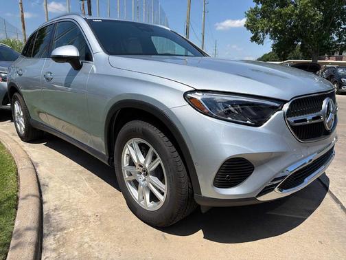 Cirrus Silver Metallic 2026 Mercedes-Benz GLC 300 Base