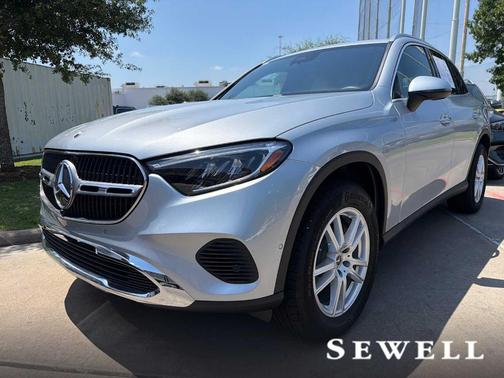 Cirrus Silver Metallic 2026 Mercedes-Benz GLC 300 Base