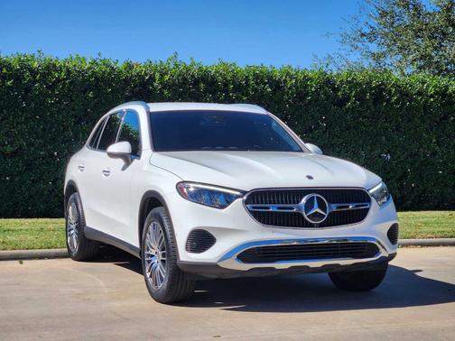 2025 Mercedes-Benz GLC 300 Base