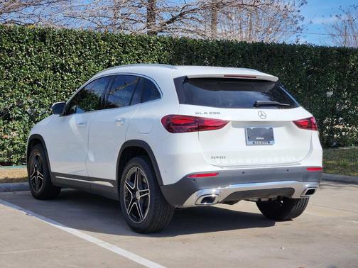 2026 Mercedes-Benz GLA 250 Base